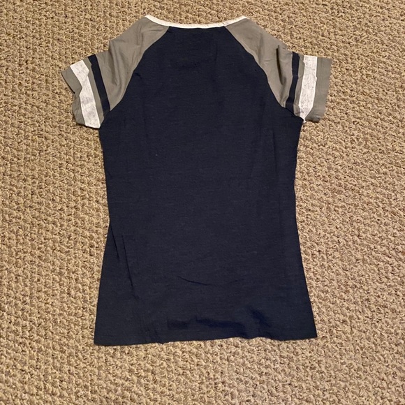 NFL Women’s Patriot shirt - Picture 2 of 5